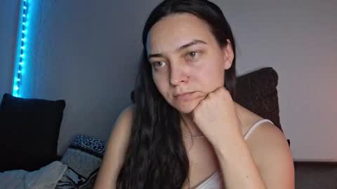 Snapshot of cyndee_winter chatting on December 5, 7:06 pm Cyndee Winter online show from December 5, 7:06 pm