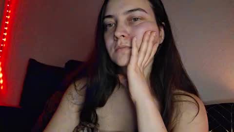 Snapshot of cyndee_winter chatting on December 13, 5:00 pm Cyndee Winter online show from December 13, 5:00 pm