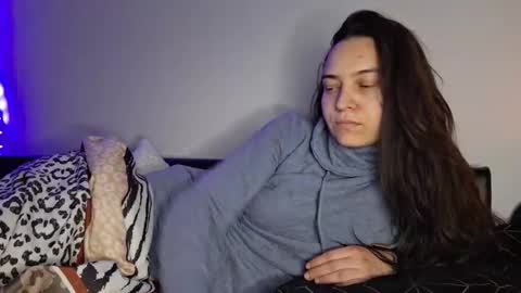 Snapshot of cyndee_winter chatting on December 20, 6:24 pm Cyndee Winter online show from December 20, 6:24 pm