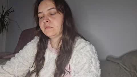 Snapshot of cyndee_winter chatting on October 5, 4:27 pm Cyndee Winter online show from October 5, 4:27 pm