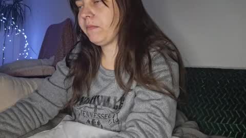 Snapshot of cyndee_winter chatting on October 20, 4:29 pm Cyndee Winter online show from October 20, 4:29 pm