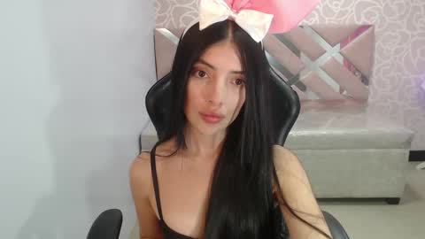 Snapshot of cynthia_ch chatting on October 19, 3:18 am CINTIA ARAUJO online show from October 19, 3:18 am