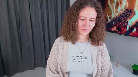 Lola online show from October 27, 1:48 pm