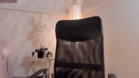 cyntia_adams online show from December 27, 11:10 pm