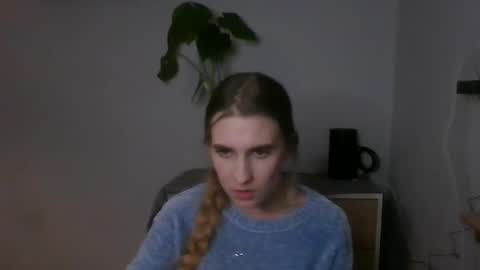 CyntiaNatural online show from December 7, 6:37 pm