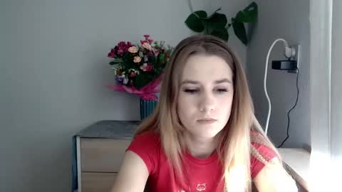 CyntiaNatural online show from February 19, 8:33 am