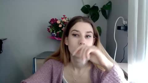 CyntiaNatural online show from February 20, 8:17 am