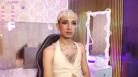 cyrus_tay online show from June 3, 3:06 pm