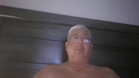 czar1974 online show from June 9, 2:12 am