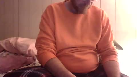 Snapshot of d1d_u_m1ss_1t chatting on December 3, 11:22 am d1d_u_m1ss_1t online show from December 3, 11:22 am