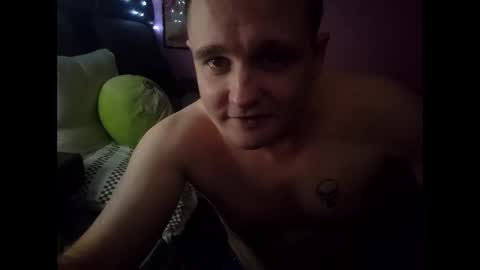 Snapshot of d3ath_follows_all chatting on November 12, 3:40 am tilD3ATHdoWEpart online show from November 12, 3:40 am