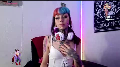 Snapshot of d3m0ny0_0 chatting on November 20, 6:24 am d3m0ny0_0 online show from November 20, 6:24 am