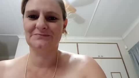 Snapshot of d4p_couple chatting on March 10, 8:12 pm Deb peter online show from March 10, 8:12 pm