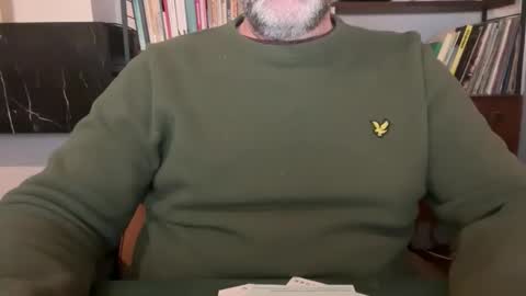 Snapshot of d_bowie chatting on December 21, 4:36 pm d_bowie online show from December 21, 4:36 pm