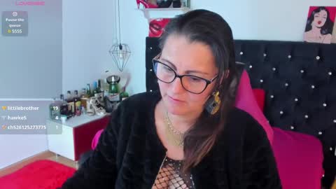 Mia  online show from March 5, 7:38 pm