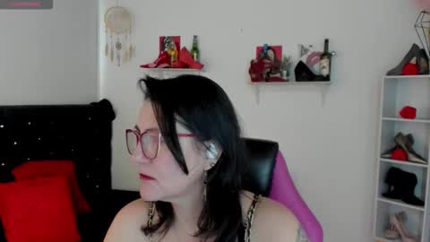 Mia  online show from September 20, 11:22 am