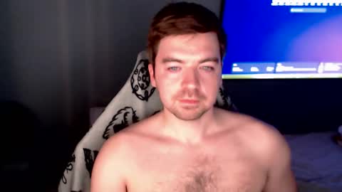 d_surman1994 online show from November 30, 5:39 pm