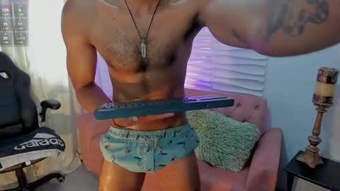 Snapshot of daarkomalfoy chatting on January 18, 2:33 pm Mauricio online show from January 18, 2:33 pm