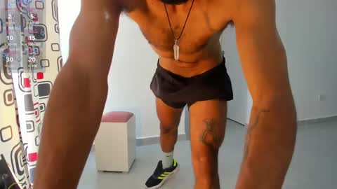 Snapshot of daarkomalfoy chatting on January 25, 2:25 pm Mauricio online show from January 25, 2:25 pm