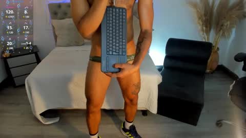 Snapshot of daarkomalfoy chatting on January 29, 11:56 pm Mauricio online show from January 29, 11:56 pm