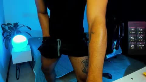 Snapshot of daarkomalfoy chatting on October 14, 8:31 pm Mauricio online show from October 14, 8:31 pm