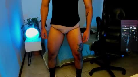 Snapshot of daarkomalfoy chatting on October 20, 8:31 pm Mauricio online show from October 20, 8:31 pm