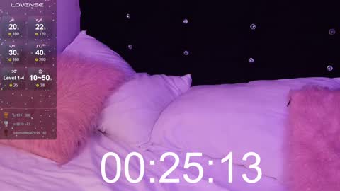 Snapshot of daarlene chatting on December 6, 1:29 am Darlene online show from December 6, 1:29 am