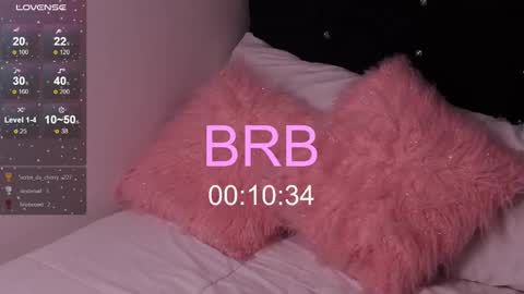 Snapshot of daarlene chatting on January 6, 5:27 pm Darlene online show from January 6, 5:27 pm