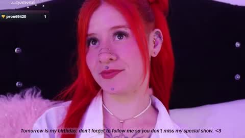 Snapshot of daarlene chatting on February 6, 11:58 pm Darlene online show from February 6, 11:58 pm