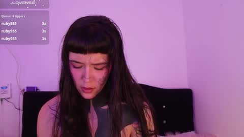 Snapshot of daarlene chatting on February 14, 9:43 pm Darlene online show from February 14, 9:43 pm