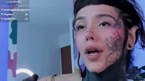 Snapshot of daarlene chatting on March 9, 1:04 am Darlene online show from March 9, 1:04 am