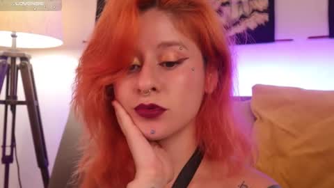 Snapshot of daarlene chatting on September 18, 9:28 pm Darlene online show from September 18, 9:28 pm