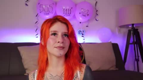 Snapshot of daarlene chatting on February 7, 2:48 am Darlene online show from February 7, 2:48 am