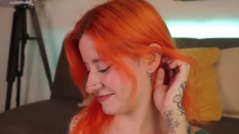 Snapshot of daarlene chatting on March 6, 9:22 pm Darlene online show from March 6, 9:22 pm