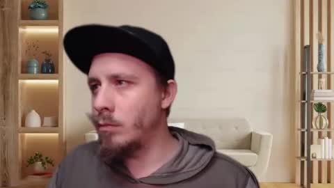 Snapshot of dabbydaddy25 chatting on December 5, 9:40 am dabbydaddy25 online show from December 5, 9:40 am