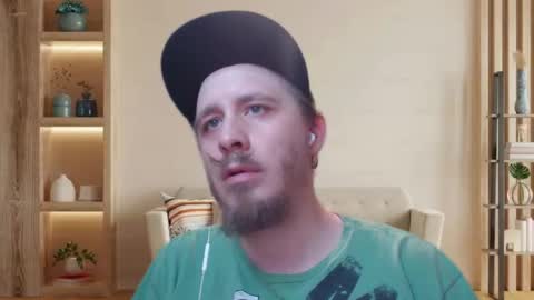 Snapshot of dabbydaddy25 chatting on December 22, 7:49 am dabbydaddy25 online show from December 22, 7:49 am