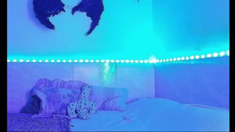 Snapshot of dabria_luxe chatting on June 5, 11:05 am dabria_luxe online show from June 5, 11:05 am