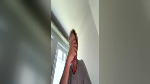 Snapshot of dachdecker7269559338 chatting on June 25, 9:47 am Dachdecker online show from June 25, 9:47 am