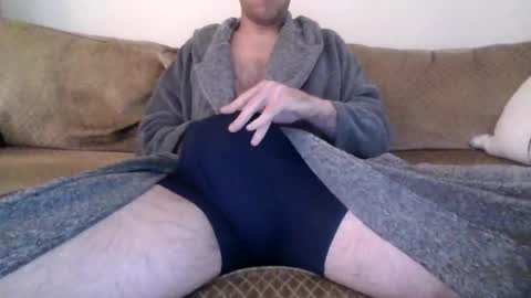 Snapshot of dadboddd1 chatting on April 15, 4:25 pm dadboddd1 online show from April 15, 4:25 pm