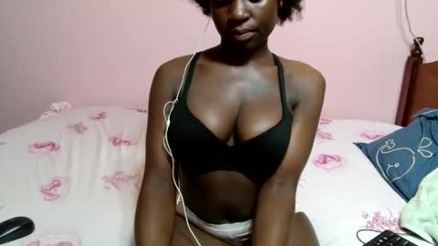 Snapshot of daddies_love02 chatting on May 2, 9:09 pm mish online show from May 2, 9:09 pm