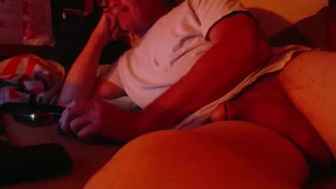 Snapshot of daddiesmonstercock chatting on November 6, 2:12 am daddiesmonstercock online show from November 6, 2:12 am
