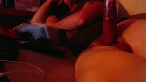 Snapshot of daddiesmonstercock chatting on November 11, 3:17 am daddiesmonstercock online show from November 11, 3:17 am