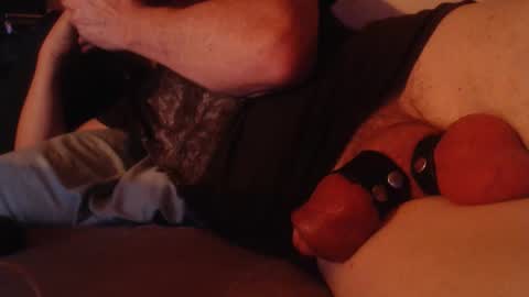 Snapshot of daddiesmonstercock chatting on January 10, 3:19 am daddiesmonstercock online show from January 10, 3:19 am