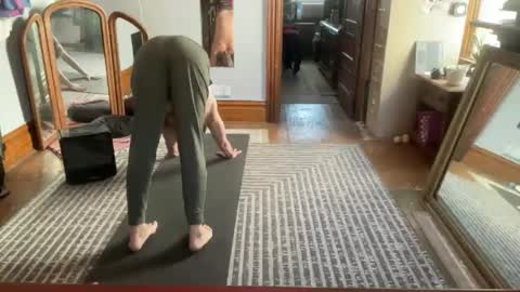 Snapshot of daddnextdoor chatting on October 3, 6:05 pm daddnextdoor online show from October 3, 6:05 pm