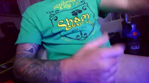 Snapshot of daddy4you452661 chatting on January 10, 10:25 pm DaddyCanUseYou online show from January 10, 10:25 pm