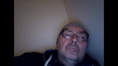 Snapshot of daddy91964 chatting on December 8, 7:00 pm daddy91964 online show from December 8, 7:00 pm