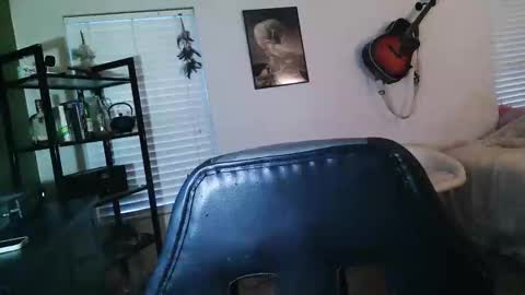 Snapshot of daddy_coal chatting on November 8, 10:52 pm Daddy Cole online show from November 8, 10:52 pm