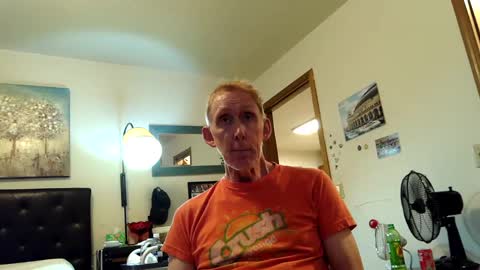 Snapshot of daddy_mack_treats_you chatting on September 27, 11:10 pm daddy_mack_treats_you online show from September 27, 11:10 pm