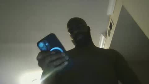 Snapshot of daddybbc52 chatting on April 4, 4:04 pm Rashaudrodz.. online show from April 4, 4:04 pm