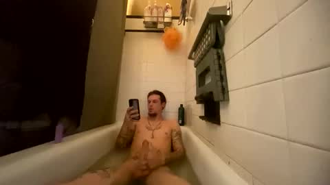 Snapshot of daddybojanglez chatting on December 23, 3:26 am daddybojanglez online show from December 23, 3:26 am